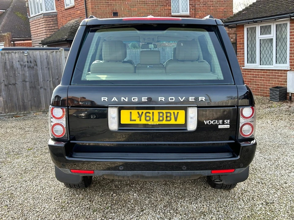 2011 Land Rover Range Rover L322 - Image 21 of 30