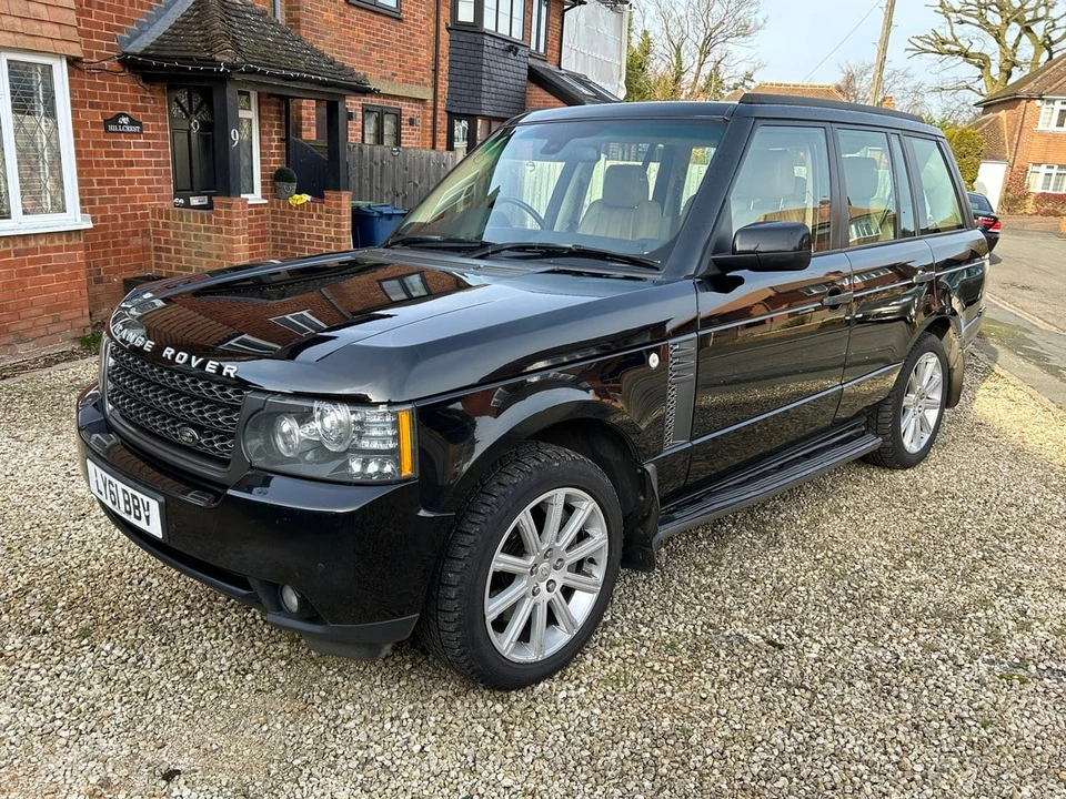2011 Land Rover Range Rover L322 - Image 24 of 30
