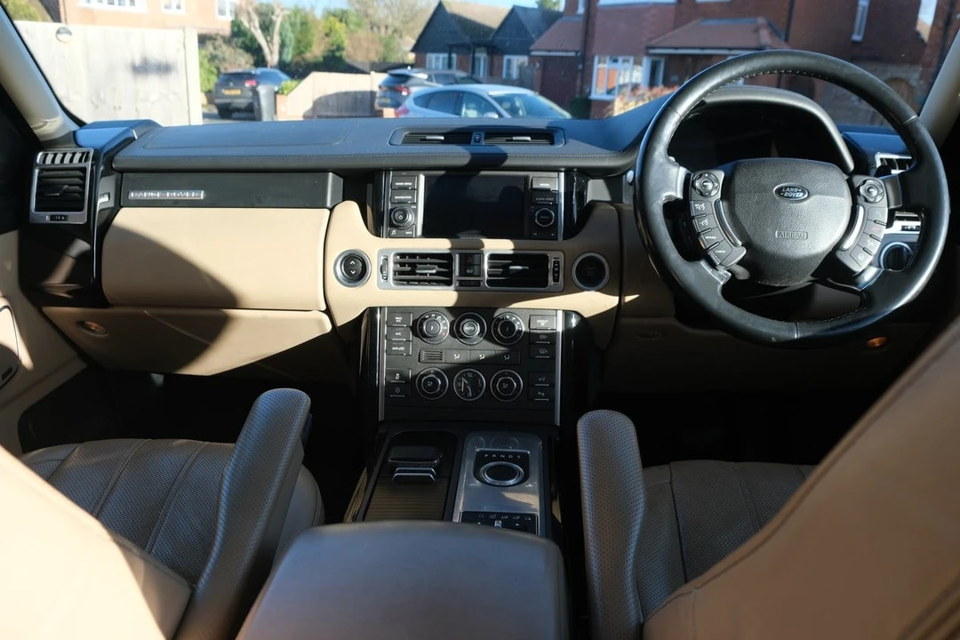 2011 Land Rover Range Rover L322 - Image 30 of 30