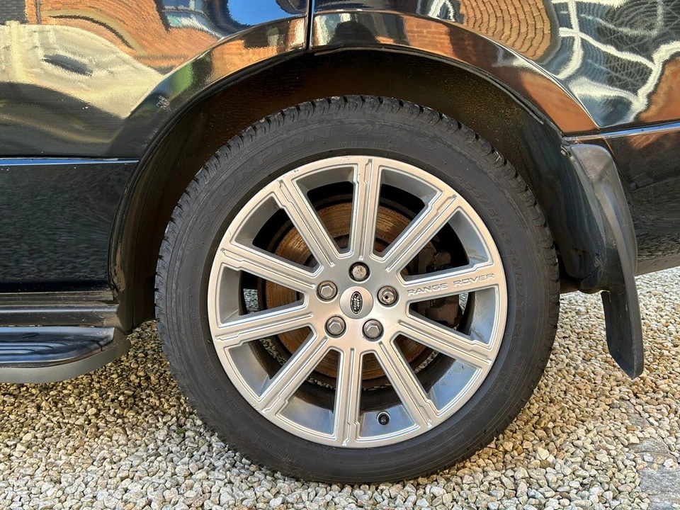 2011 Land Rover Range Rover L322 - Image 26 of 30