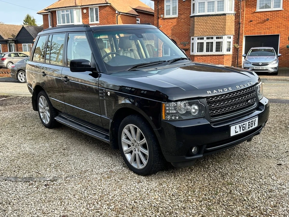 2011 Land Rover Range Rover L322 - Image 18 of 30