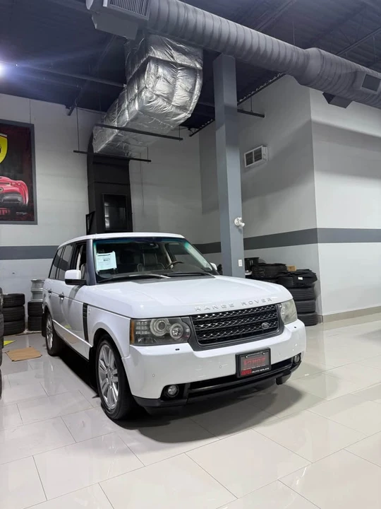 2011 Land Rover Range Rover L322 - Image 3 of 6