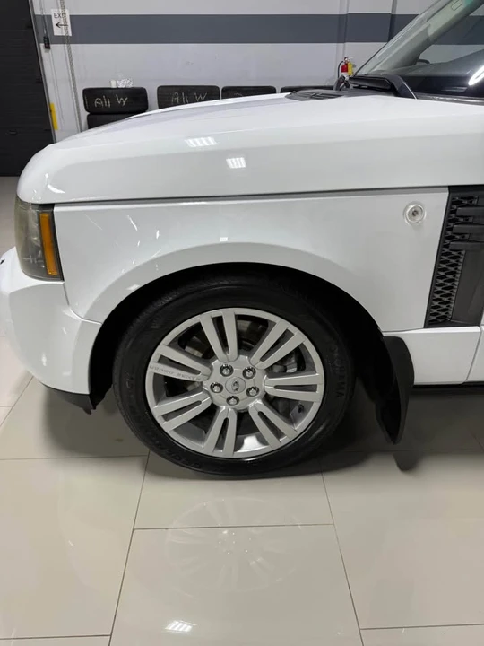 2011 Land Rover Range Rover L322 - Image 4 of 6