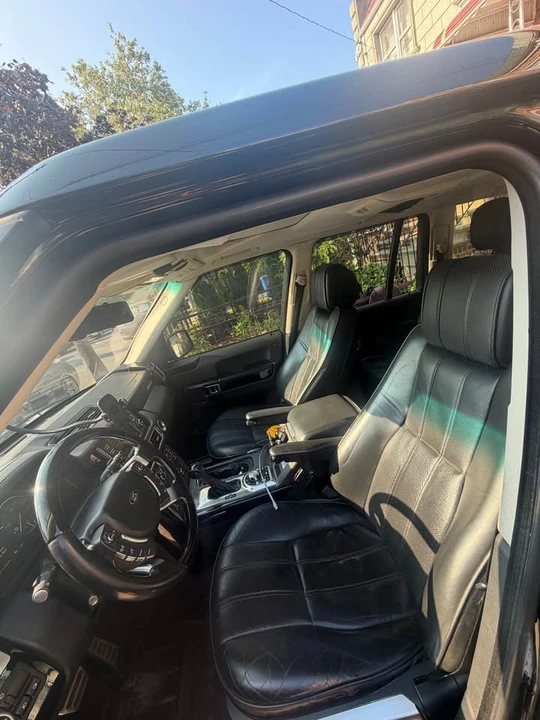 2011 Land Rover Range Rover L322 - Image 10 of 12