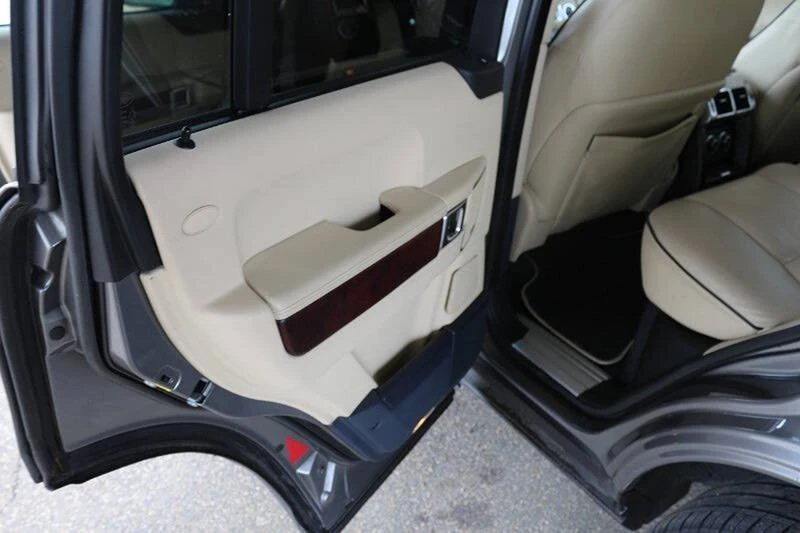 2011 Land Rover Range Rover L322 - Image 16 of 20