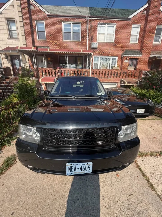 2011 Land Rover Range Rover L322 - Image 2 of 12