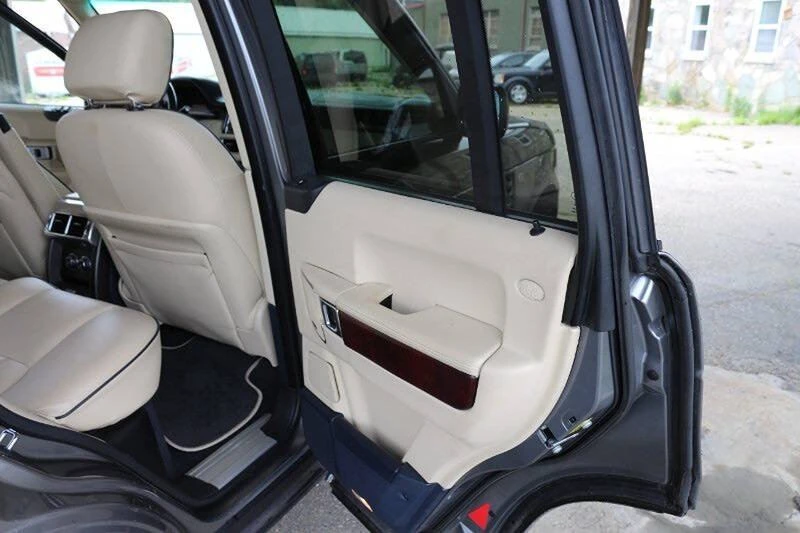 2011 Land Rover Range Rover L322 - Image 18 of 20
