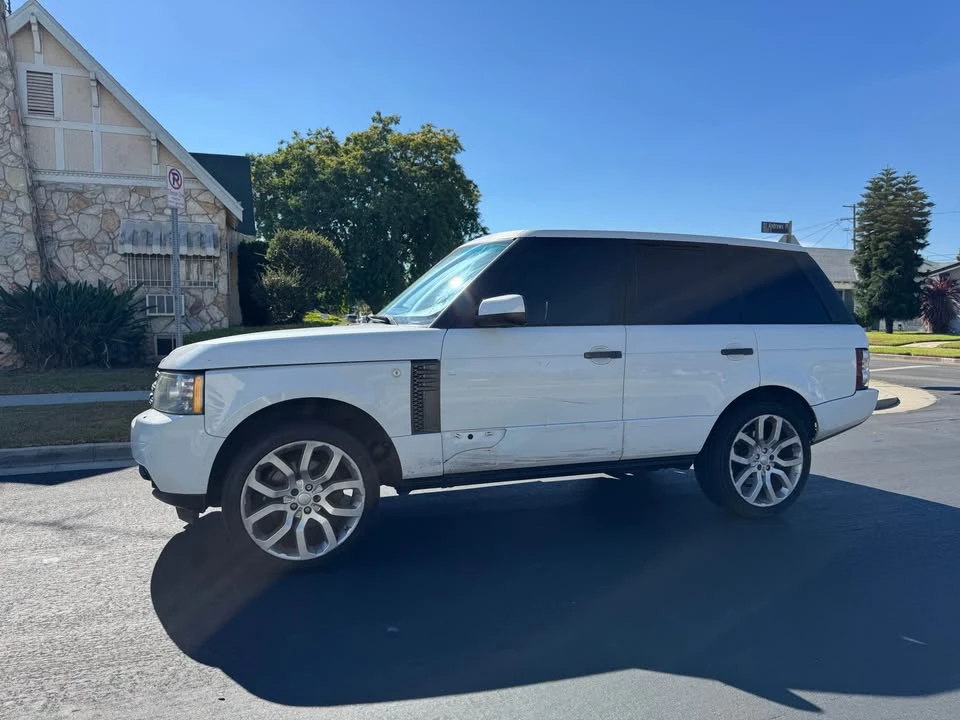 2011 Land Rover Range Rover L322 - Image 5 of 11