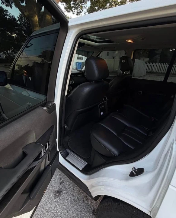 2011 Land Rover Range Rover L322 - Image 6 of 7