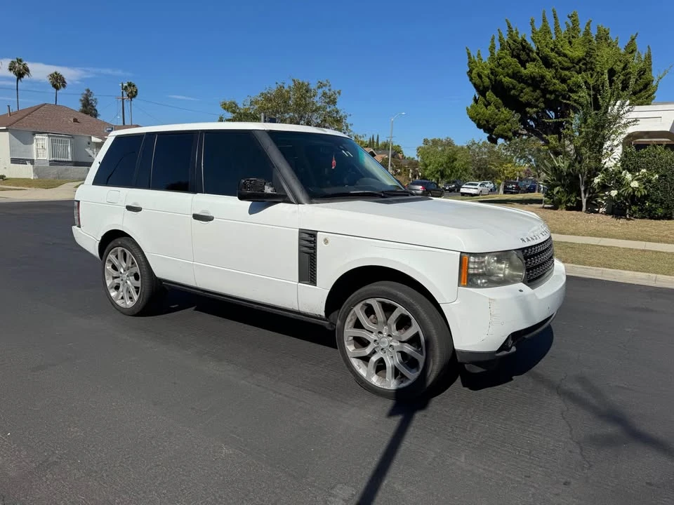 2011 Land Rover Range Rover L322 - Image 2 of 11