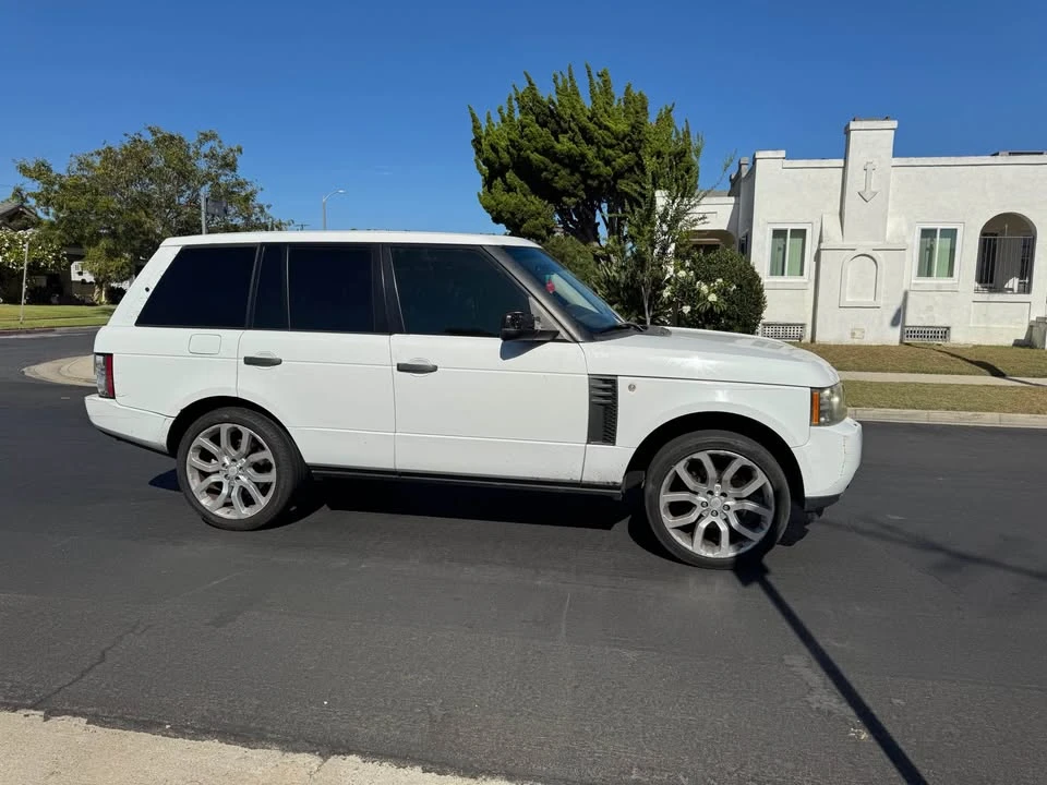 2011 Land Rover Range Rover L322 - Image 6 of 11