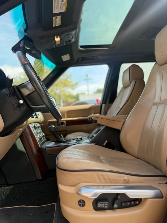 2011 Land Rover Range Rover L322 - Image 6 of 19