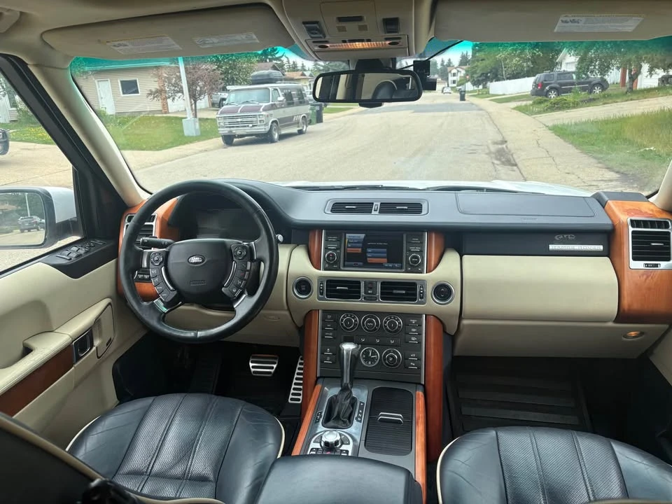 2011 Land Rover Range Rover L322 - Image 8 of 12