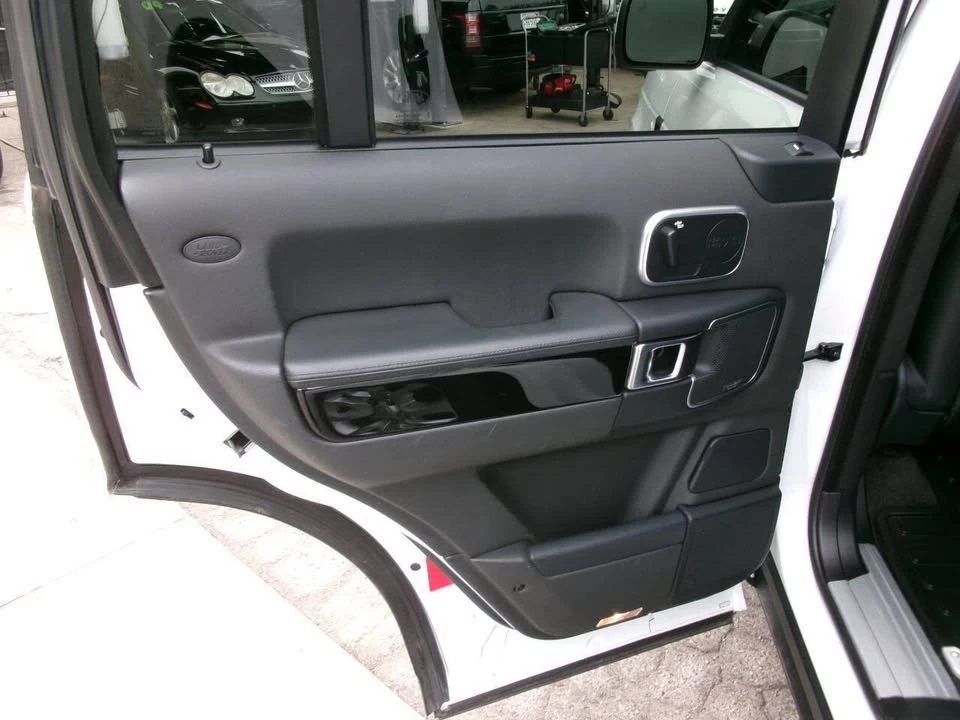 2011 Land Rover Range Rover L322 - Image 19 of 20