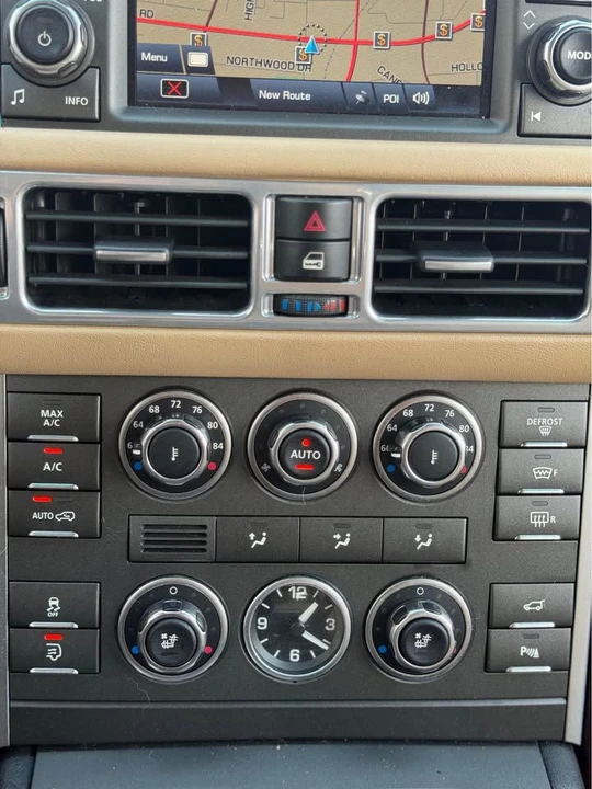 2011 Land Rover Range Rover L322 - Image 15 of 19