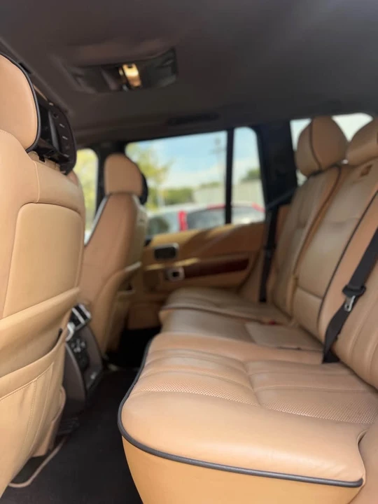 2011 Land Rover Range Rover L322 - Image 8 of 19