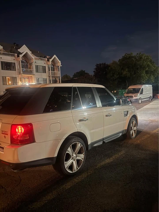 2011 Land Rover Range Rover L322 - Image 3 of 9