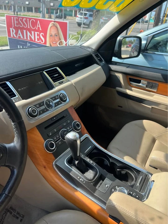 2011 Land Rover Range Rover L322 - Image 10 of 11