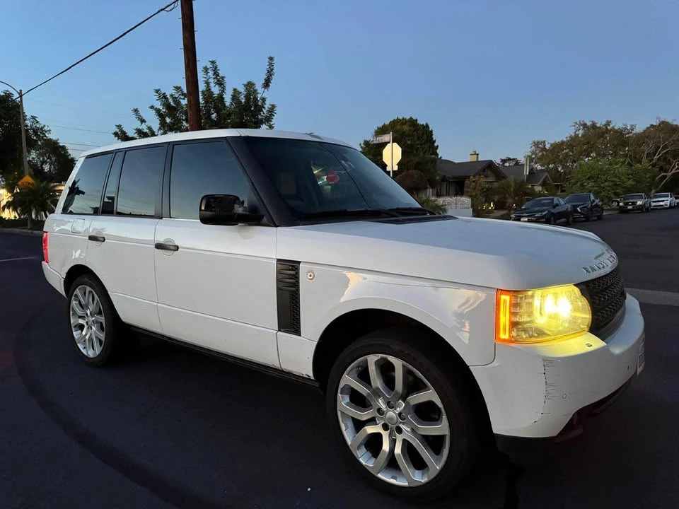 2011 Land Rover Range Rover L322 - Image 2 of 8
