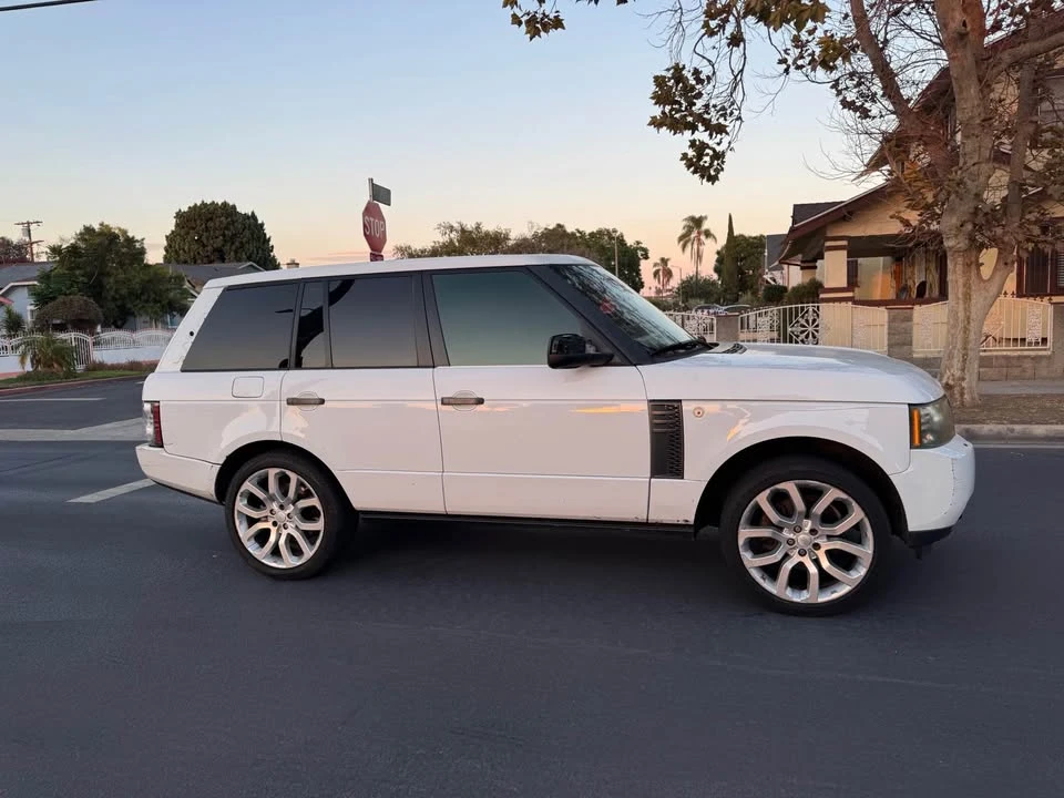 2011 Land Rover Range Rover L322 - Image 5 of 8
