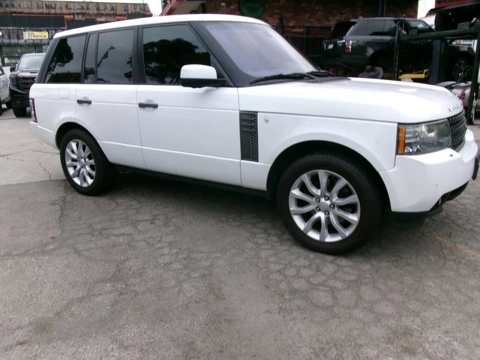 2011 Land Rover Range Rover L322 - Image 8 of 20