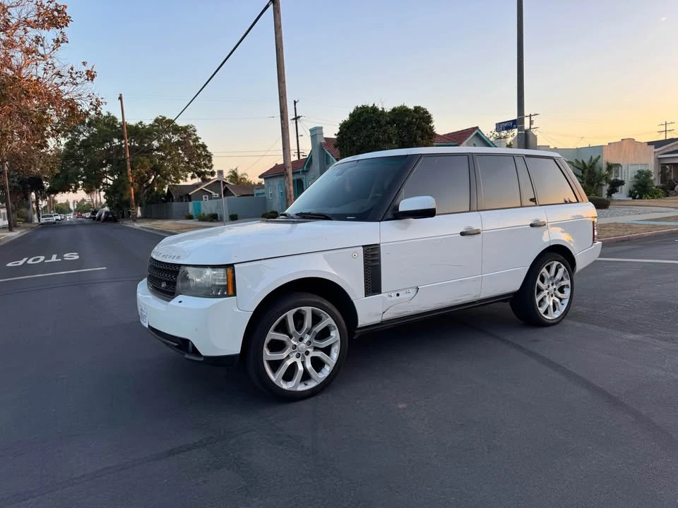 2011 Land Rover Range Rover L322 - Image 2 of 8
