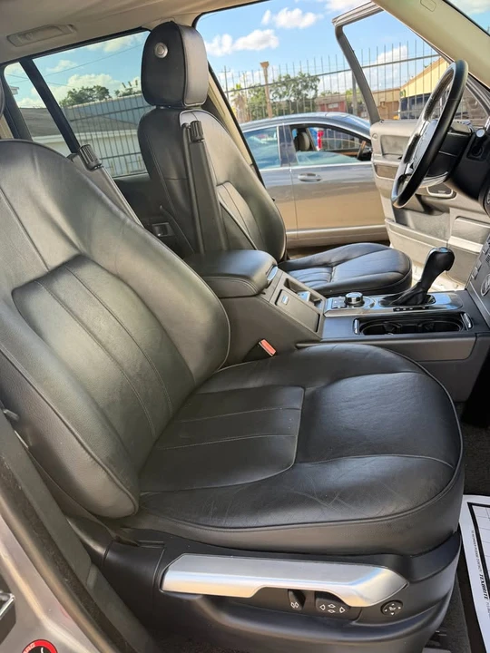 2011 Land Rover Range Rover L322 - Image 14 of 17