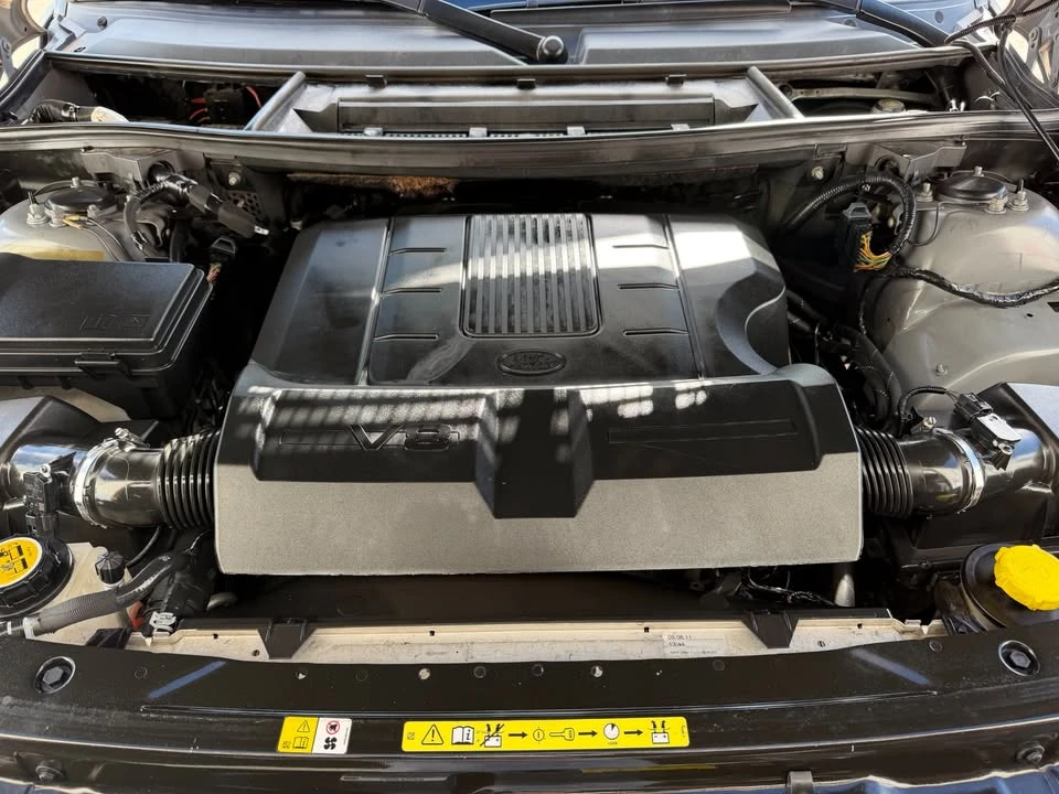 2011 Land Rover Range Rover L322 - Image 17 of 17