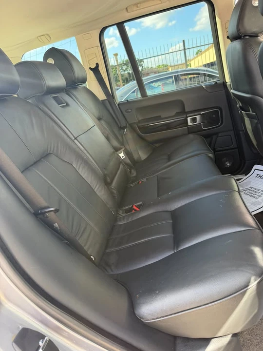 2011 Land Rover Range Rover L322 - Image 13 of 17