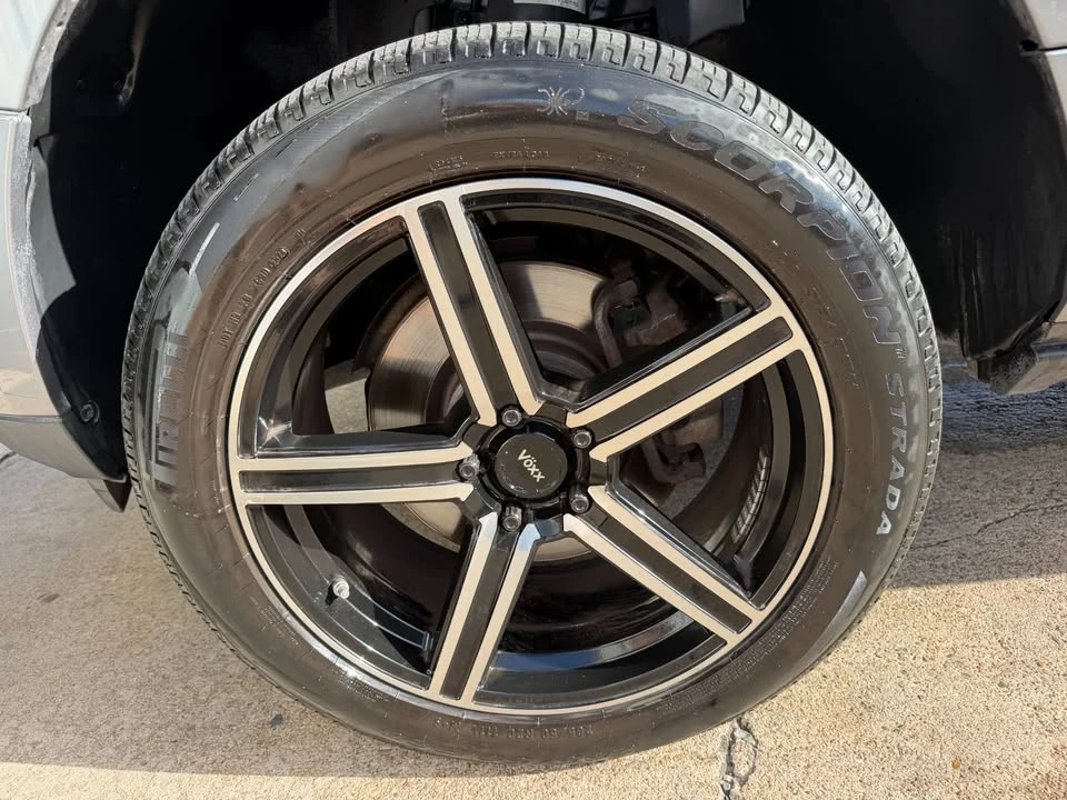 2011 Land Rover Range Rover L322 - Image 15 of 17