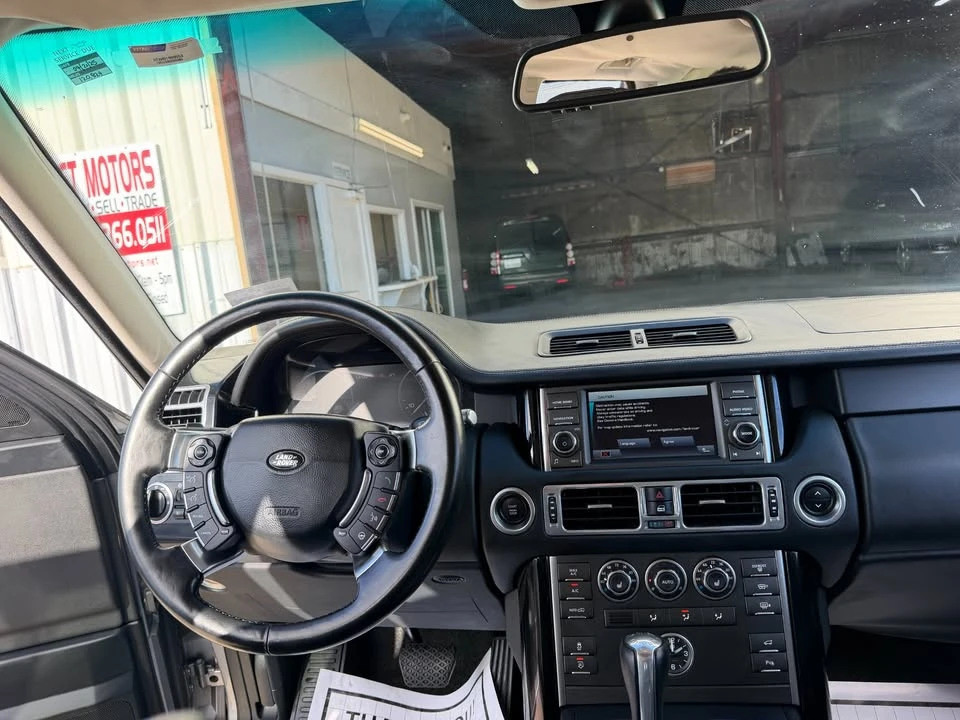 2011 Land Rover Range Rover L322 - Image 9 of 17