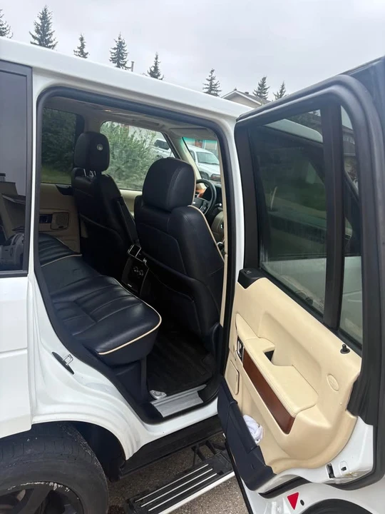 2011 Land Rover Range Rover L322 - Image 10 of 12