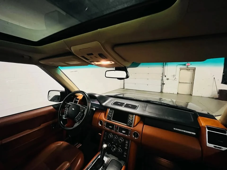 2011 Land Rover Range Rover L322 - Image 13 of 20
