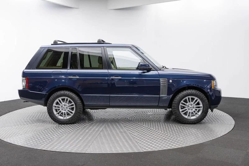 2011 Land Rover Range Rover L322 - Image 9 of 20