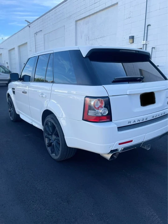 2011 Land Rover Range Rover L322 - Image 5 of 14