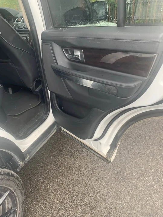 2011 Land Rover Range Rover L322 - Image 9 of 18