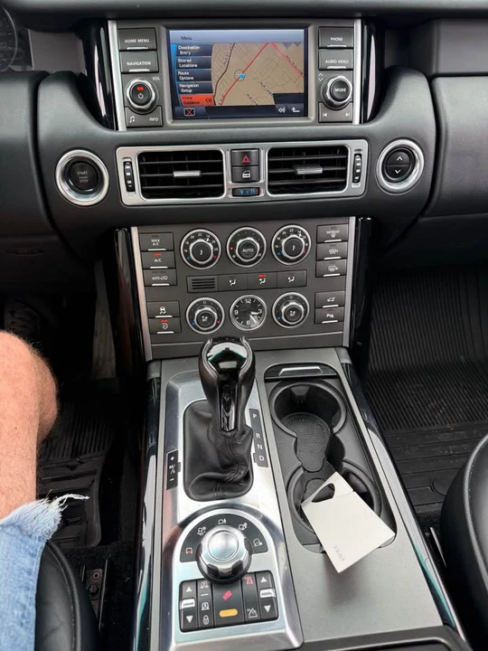 2011 Land Rover Range Rover L322 - Image 18 of 20