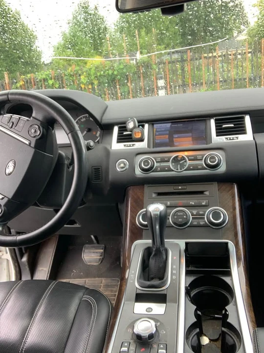 2011 Land Rover Range Rover L322 - Image 12 of 18