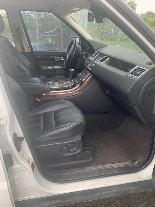 2011 Land Rover Range Rover L322 - Image 10 of 18