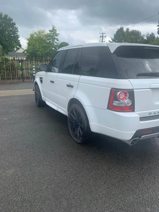 2011 Land Rover Range Rover L322 - Image 15 of 18
