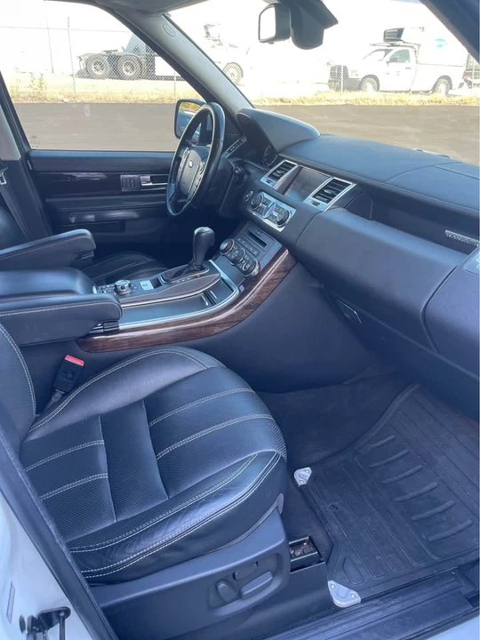 2011 Land Rover Range Rover L322 - Image 8 of 14