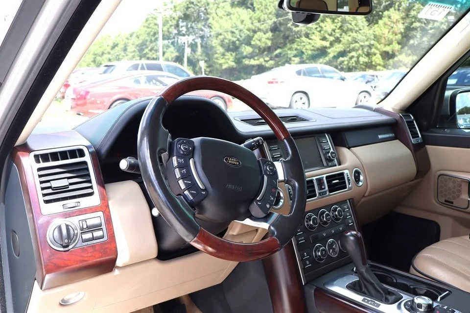 2011 Land Rover Range Rover L322 - Image 16 of 20