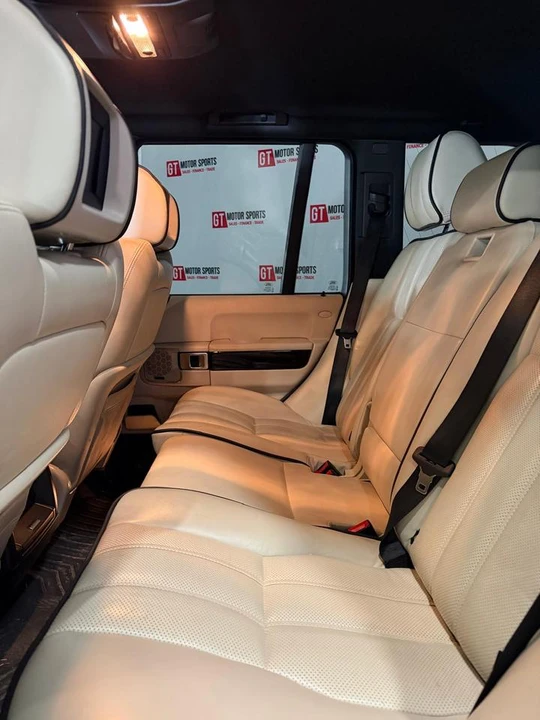 2011 Land Rover Range Rover L322 - Image 20 of 20