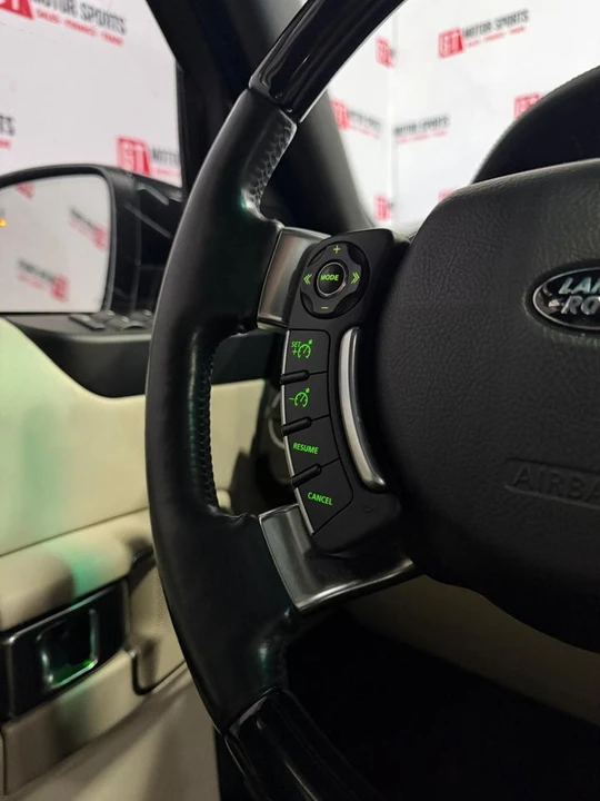 2011 Land Rover Range Rover L322 - Image 16 of 20