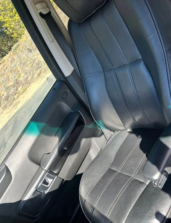 2011 Land Rover Range Rover L322 - Image 5 of 12