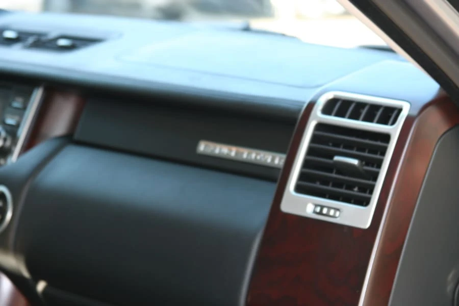 2011 Land Rover Range Rover L322 - Image 5 of 9