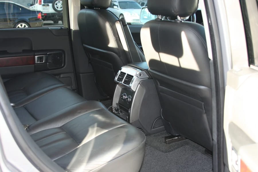 2011 Land Rover Range Rover L322 - Image 6 of 9