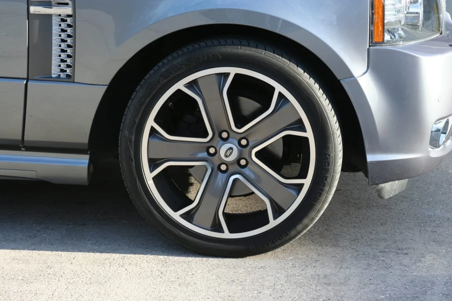 2011 Land Rover Range Rover L322 - Image 7 of 9