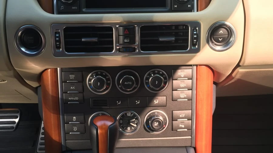2011 Land Rover Range Rover L322 - Image 7 of 9