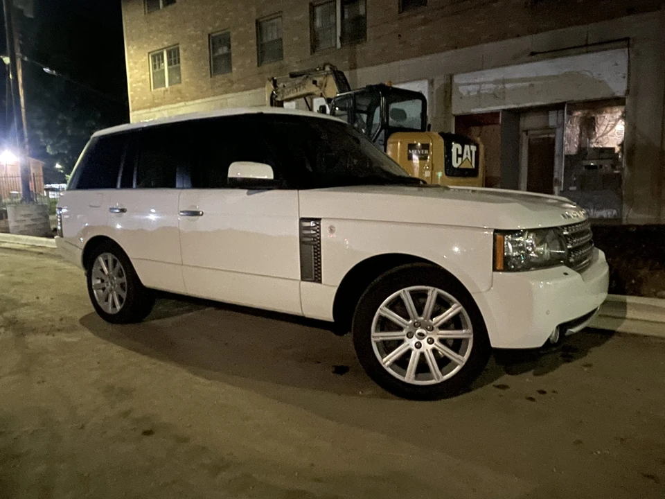 2011 Land Rover Range Rover L322 - Image 13 of 31